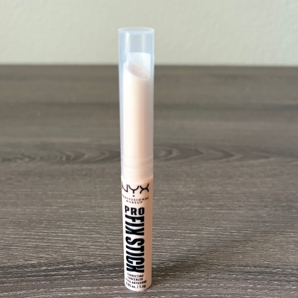 ❤️$4 NWT NYX Pro Fix Stick Correcting Concealer in Shade Fair .05oz